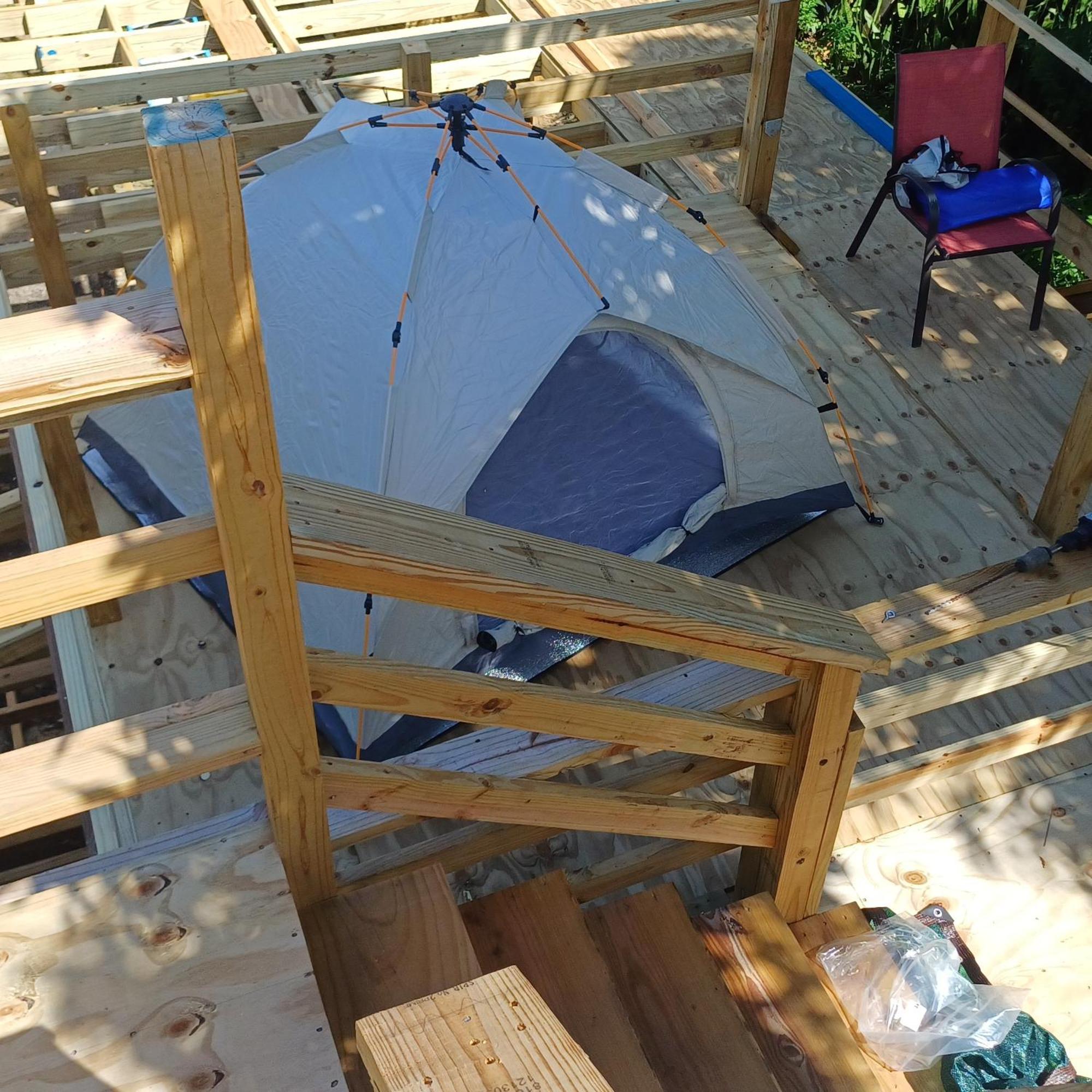 Rooster Run Glamping Camping Has Rooftop And Off The Ground Glamping Experience For 1 To 16 In A Single Tent And Views Of The Rain Forrest And To Culebra Across The Atlantic Ocean W Tents, Linens, Deluxe Air Beds, Warm Shower And More At A Great Pric Vieques Dış mekan fotoğraf